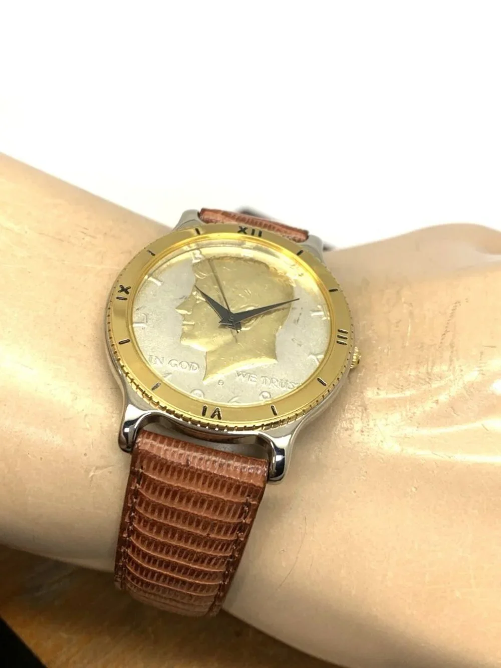 Waltham Men's Watch Vintage Liberty Kennedy USA 1968 Coin Quartz Brown Strap